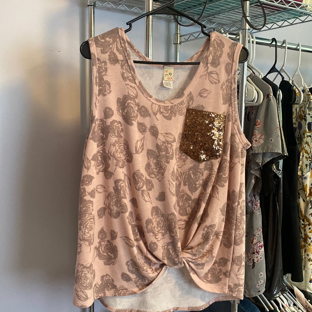 Pink rose top